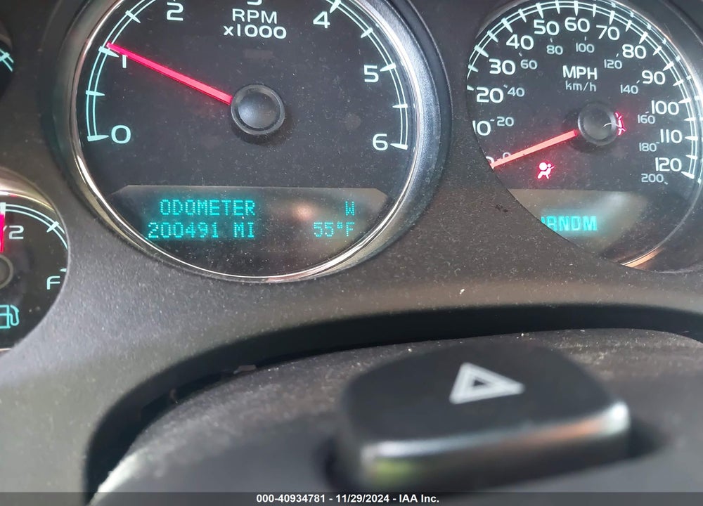 2011 CHEVROLET SUBURBAN 1500 LTZ VIN: 1GNSCKE07BR313718