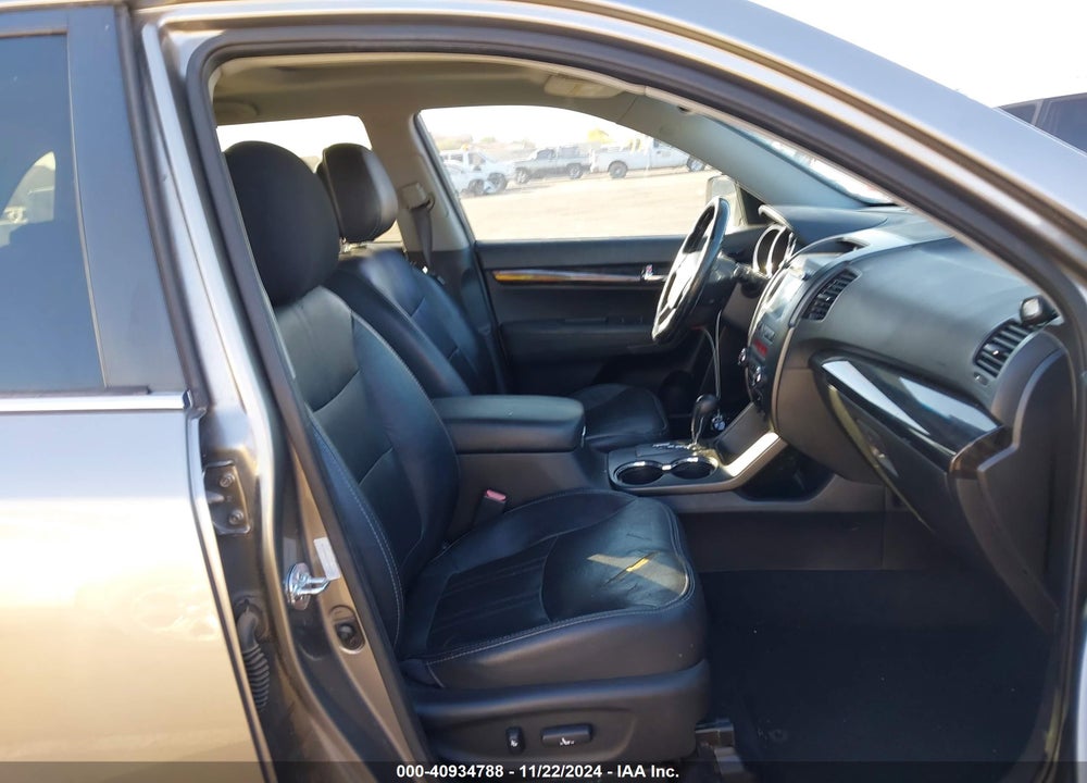 2012 KIA SORENTO SX V6 VIN: 5XYKW4A20CG257110