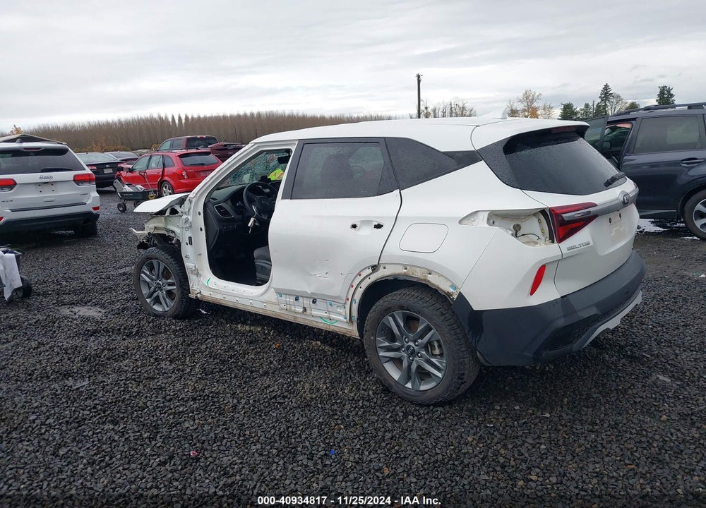 2021 KIA SELTOS LX VIN: KNDEPCAA7M7080940
