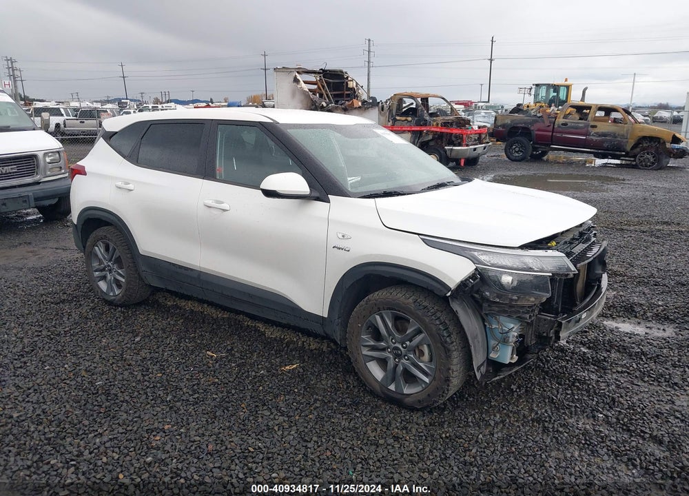 2021 KIA SELTOS LX VIN: KNDEPCAA7M7080940