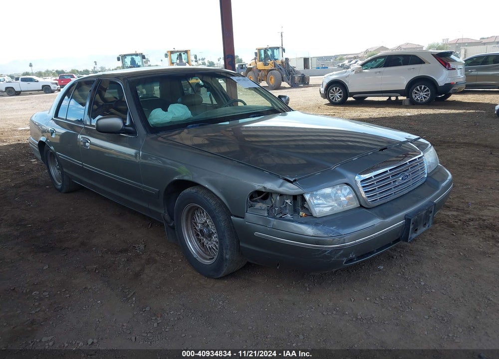 1999 FORD CROWN VICTORIA VIN: 2FAFP74W9XX233325