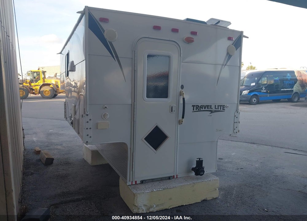 2018 TRAVEL LITE TRUCK BED CAMPER VIN: A770RSL2185102