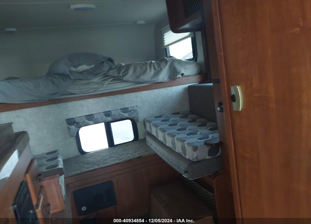2018 TRAVEL LITE TRUCK BED CAMPER VIN: A770RSL2185102