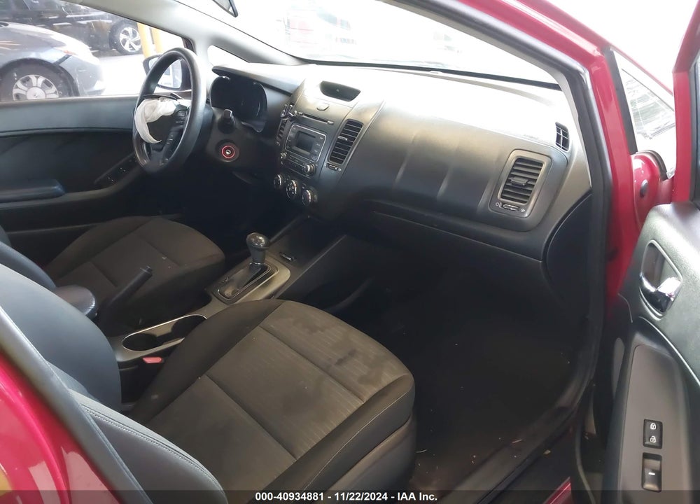 2015 KIA FORTE LX VIN: KNAFX4A66F5415025