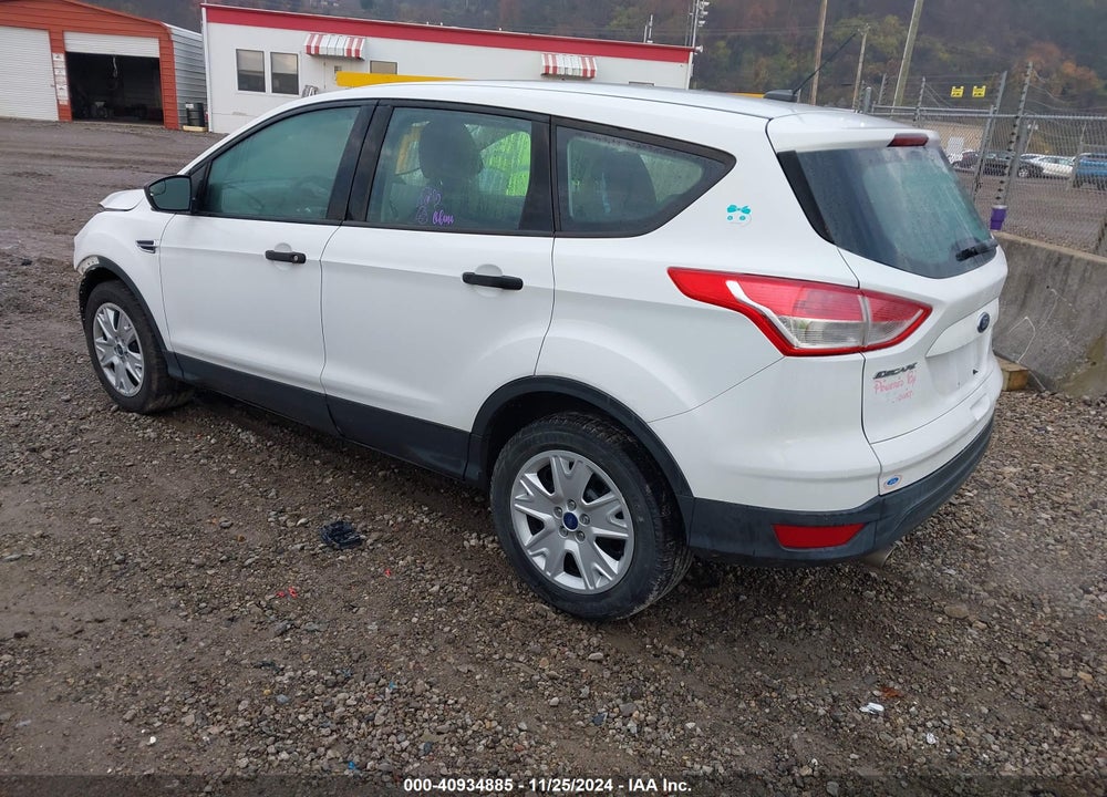2013 FORD ESCAPE S VIN: 1FMCU0F77DUA98895