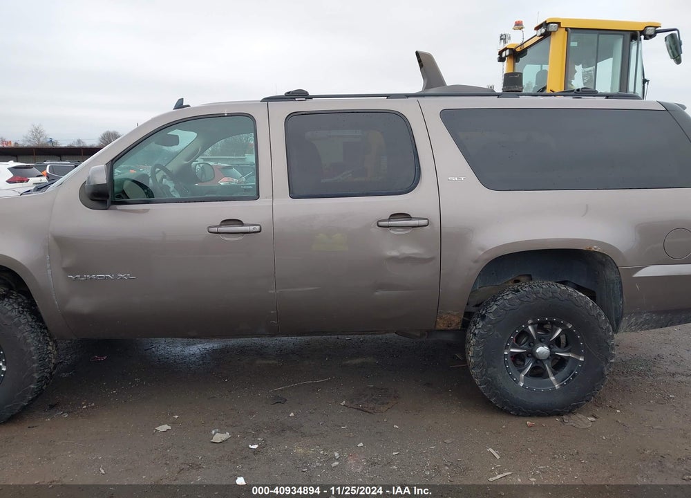 2013 GMC YUKON XL 1500 SLT VIN: 1GKS2KE77DR296113