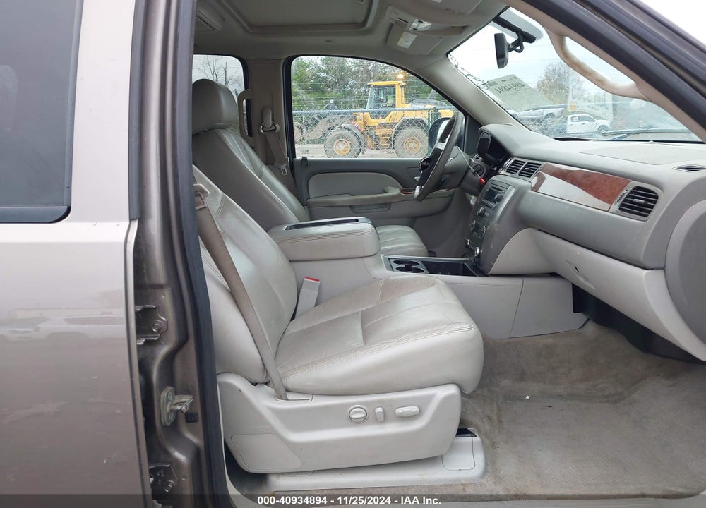 2013 GMC YUKON XL 1500 SLT VIN: 1GKS2KE77DR296113