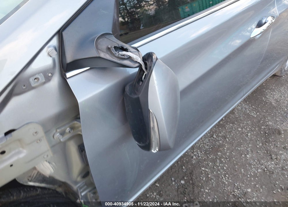 2015 HYUNDAI ELANTRA VIN: KMHDH4AE8FU347634