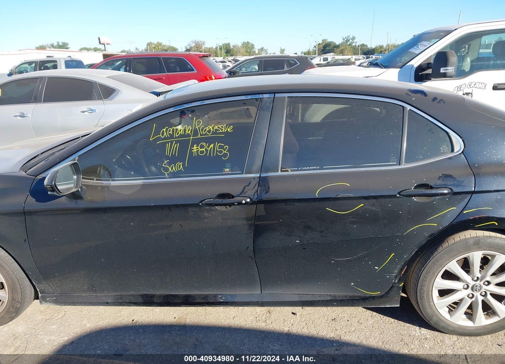 2018 TOYOTA CAMRY LE VIN: JTNB11HK8J3028898