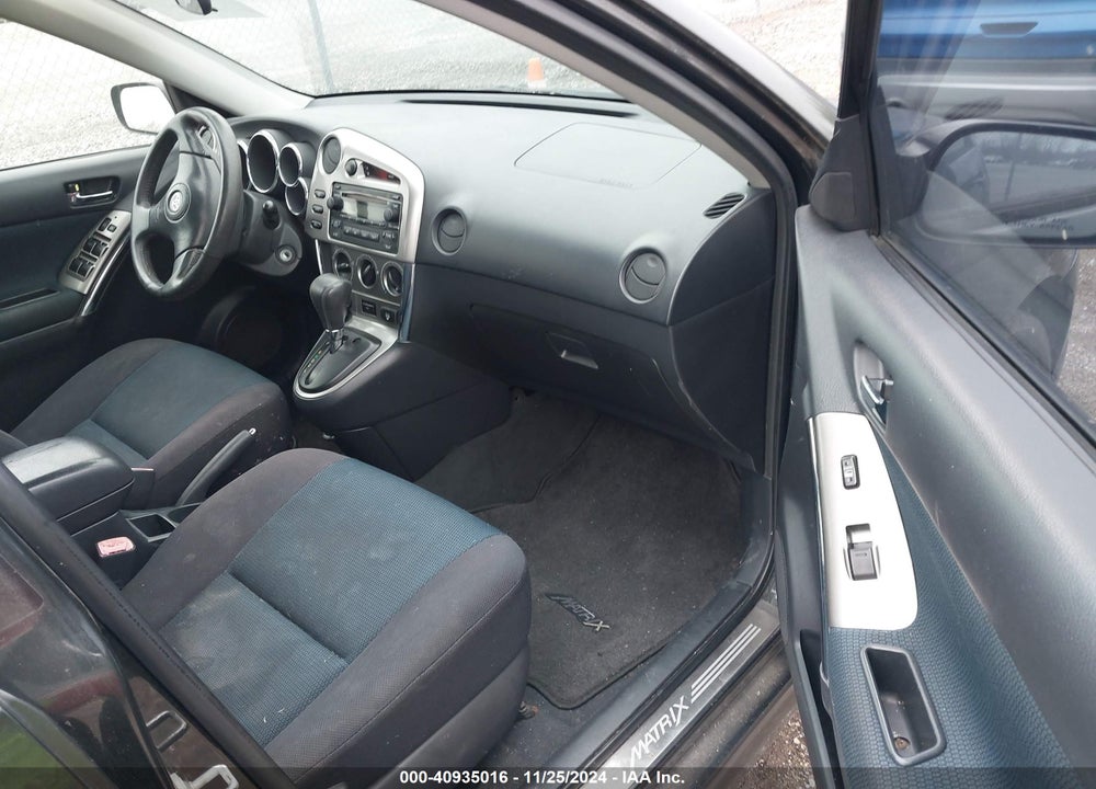 2005 TOYOTA MATRIX/XR VIN: 2T1KR32E55C414879