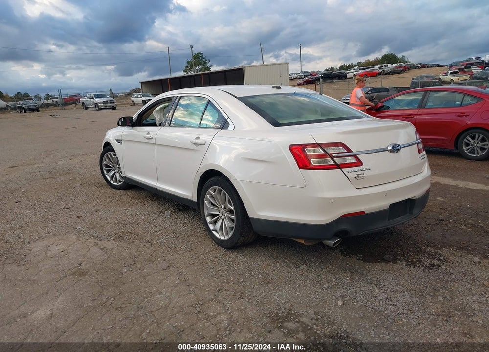 2015 FORD TAURUS LIMITED VIN: 1FAHP2F82FG146901