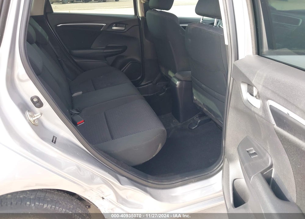 2019 HONDA FIT LX VIN: 3HGGK5H43KM704823