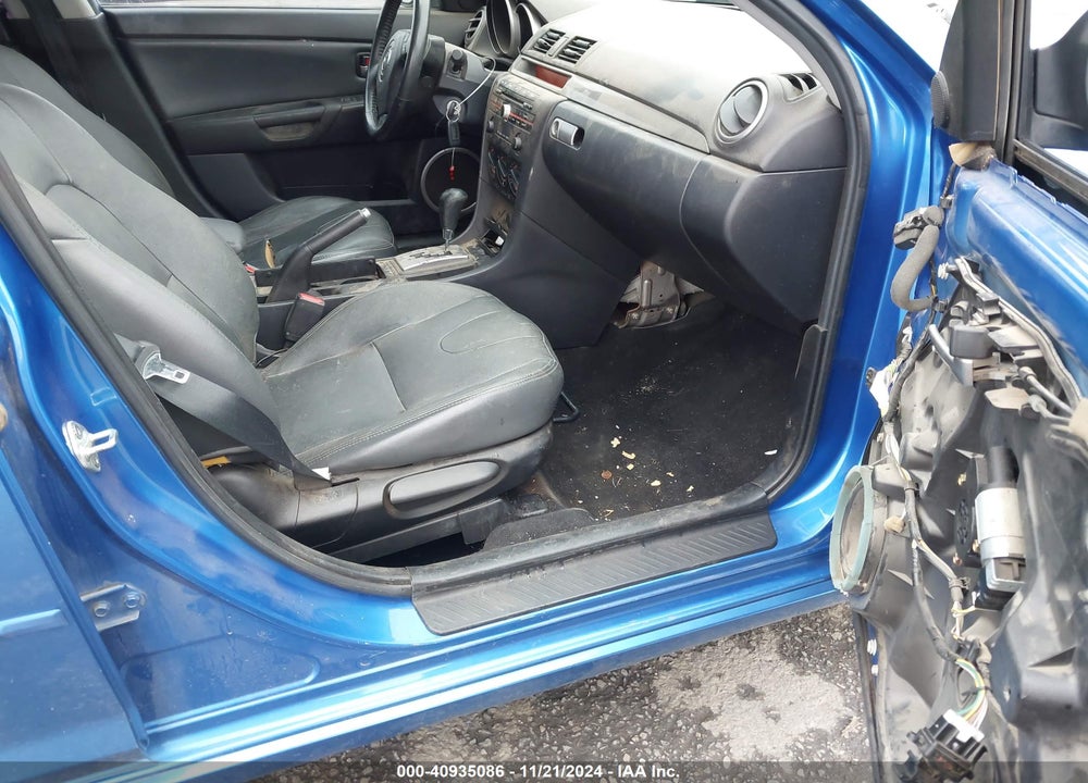 2006 MAZDA 3 S VIN: JM1BK144561520932