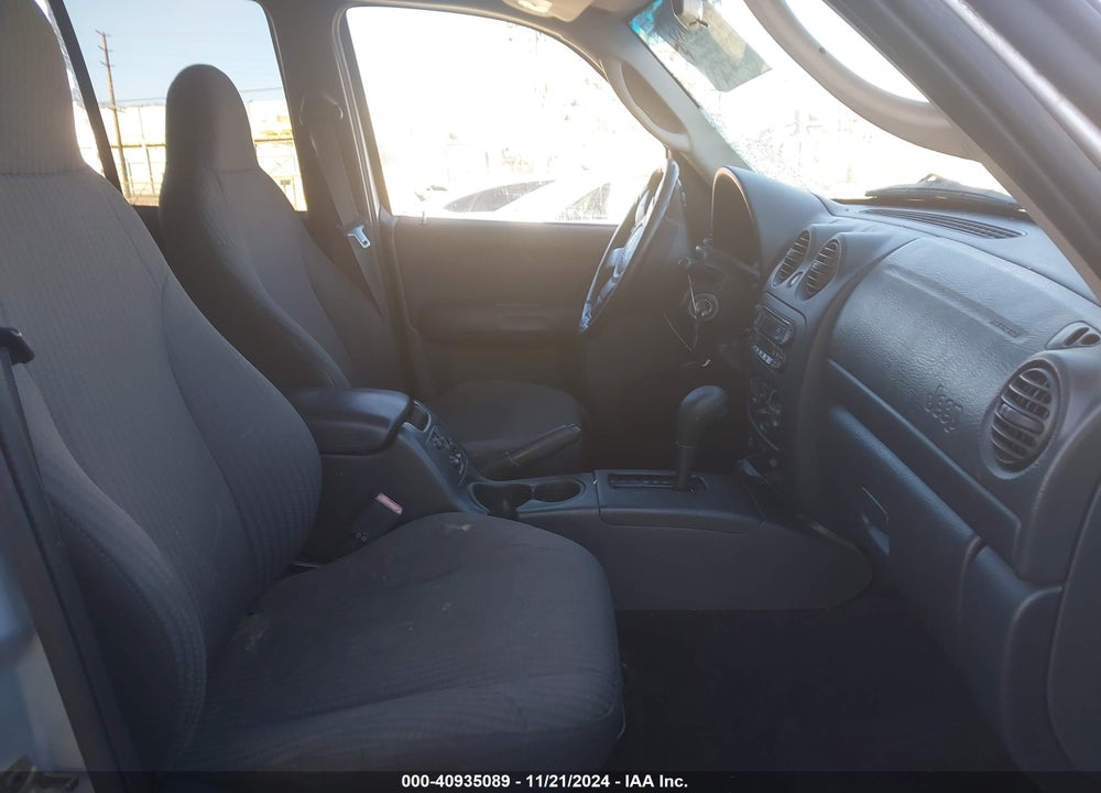 2002 JEEP LIBERTY SPORT VIN: 1J4GK48K82W244897