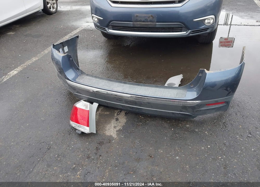2013 TOYOTA HIGHLANDER SE V6 VIN: 5TDBK3EH3DS245655