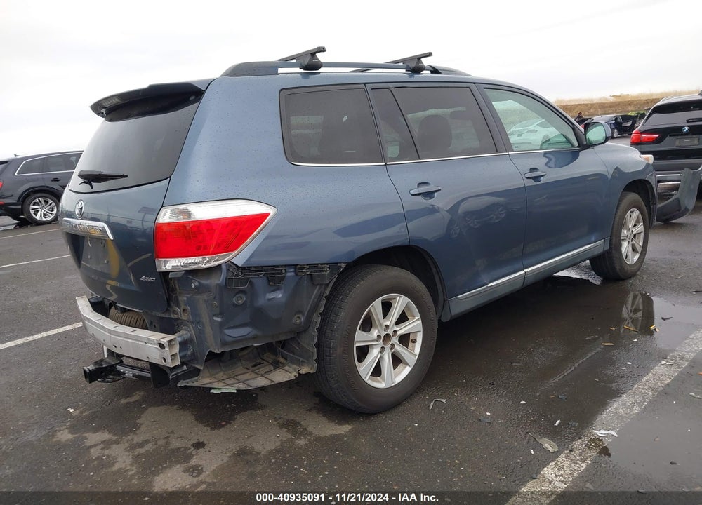 2013 TOYOTA HIGHLANDER SE V6 VIN: 5TDBK3EH3DS245655