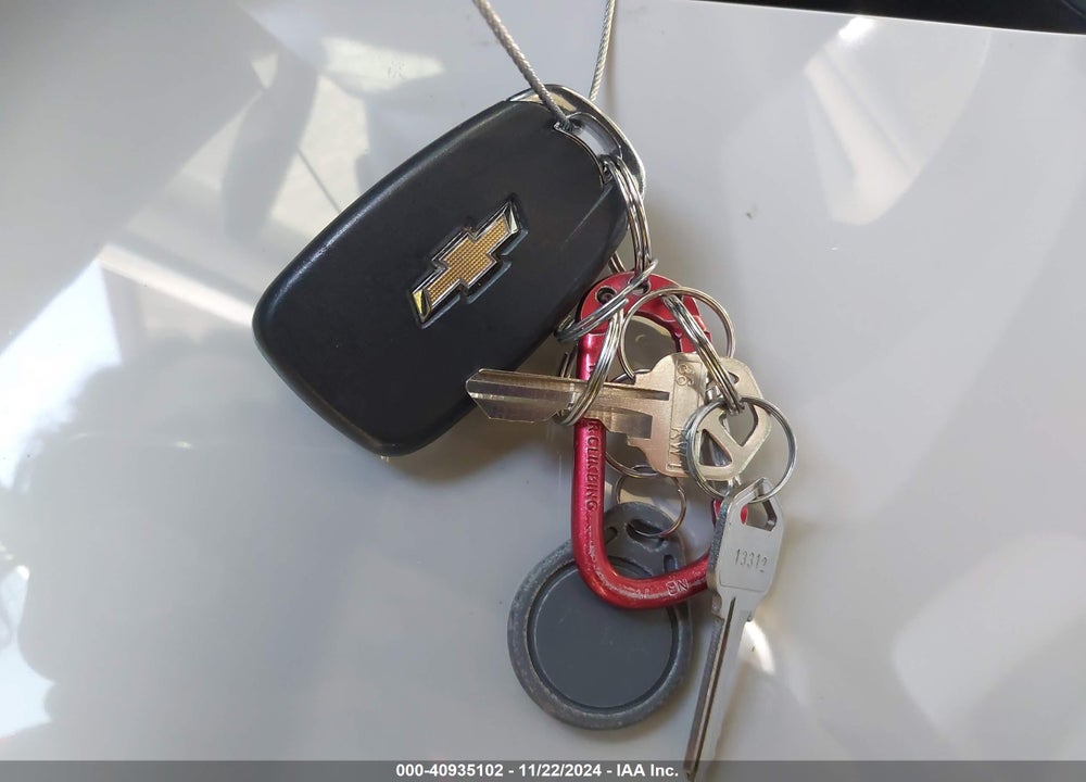 2018 CHEVROLET EQUINOX LS VIN: 3GNAXHEV8JL280202