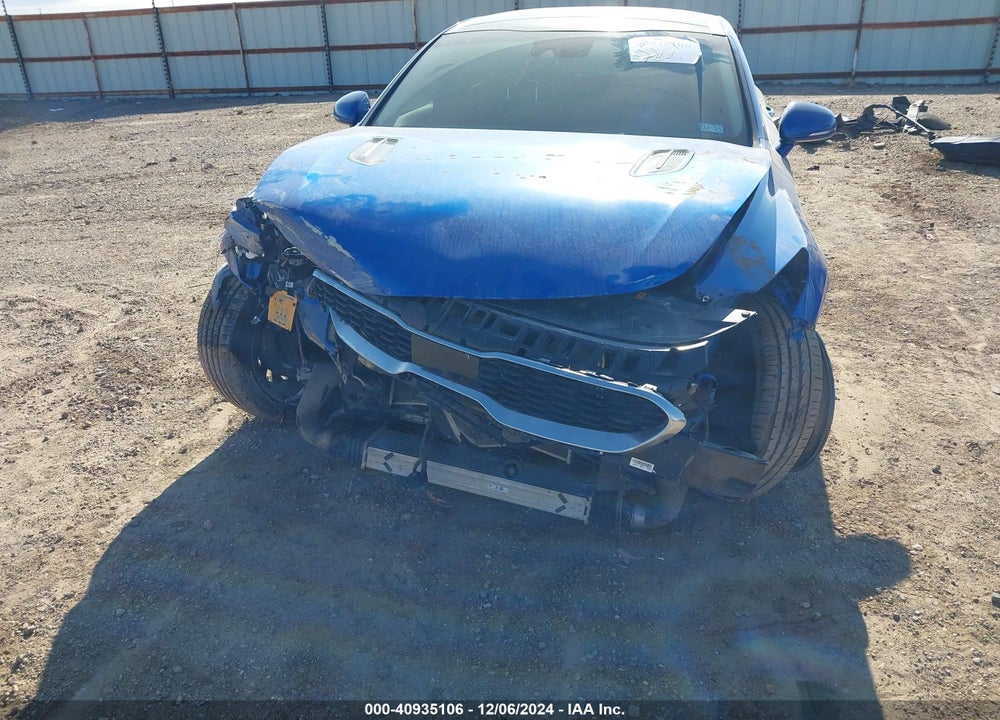 2018 KIA STINGER VIN: KNAE25LA9J6014461