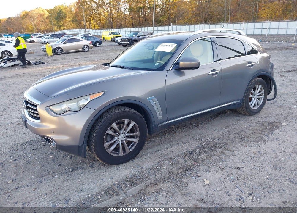2012 INFINITI FX35 VIN: JN8AS1MW9CM152010
