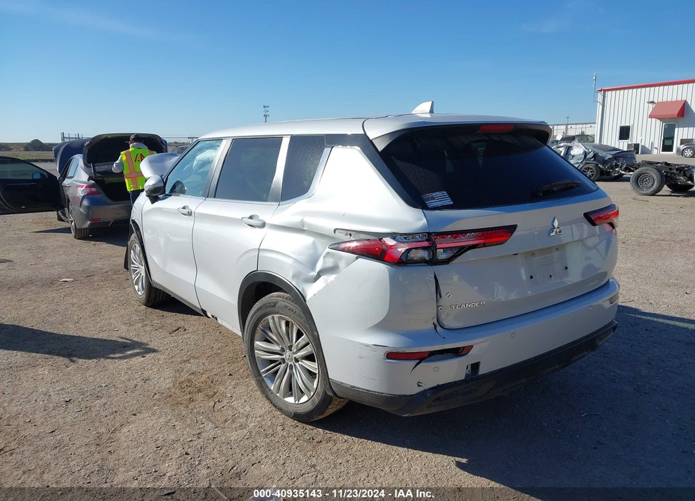 2022 MITSUBISHI OUTLANDER ES 2.5 2WD VIN: JA4J3TA8XNZ015250