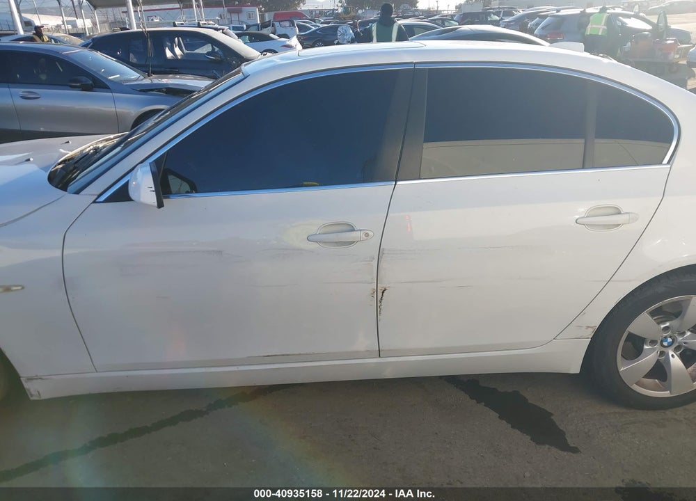 2008 BMW 528I VIN: WBANU53588CT03131