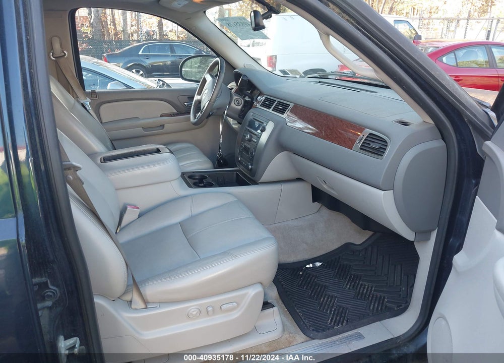 2007 GMC YUKON SLT VIN: 1GKFK13007R309385