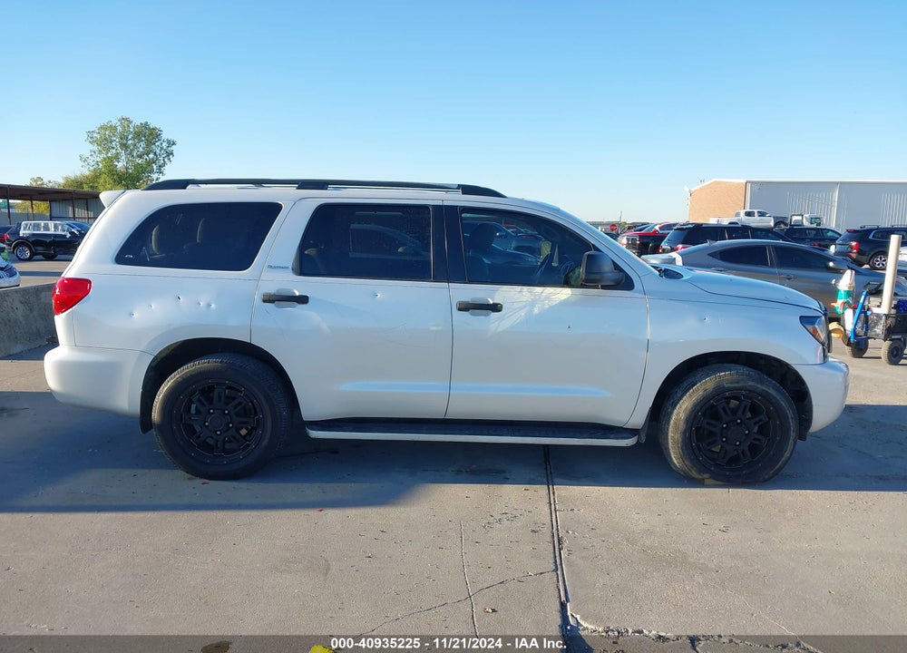 2014 TOYOTA SEQUOIA PLATINUM 5.7L V8 VIN: 5TDYY5G1XES053266
