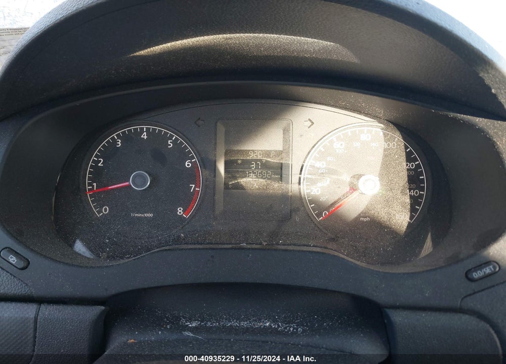 2011 VOLKSWAGEN JETTA 2.5L SE VIN: 3VWDZ7AJ8BM319005