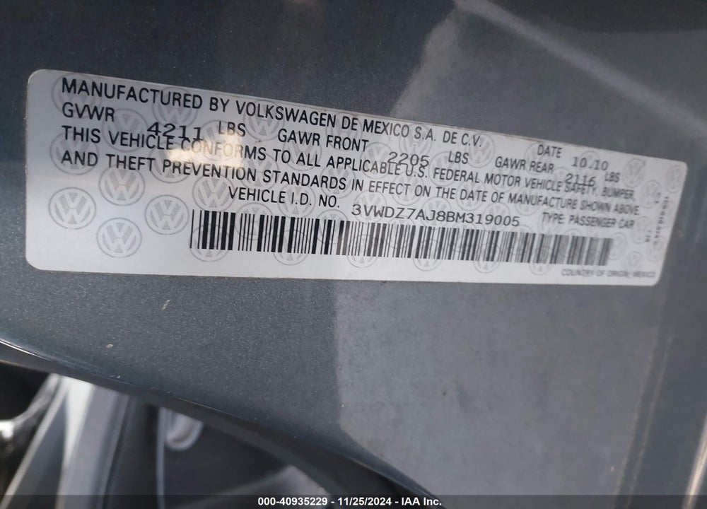 2011 VOLKSWAGEN JETTA 2.5L SE VIN: 3VWDZ7AJ8BM319005