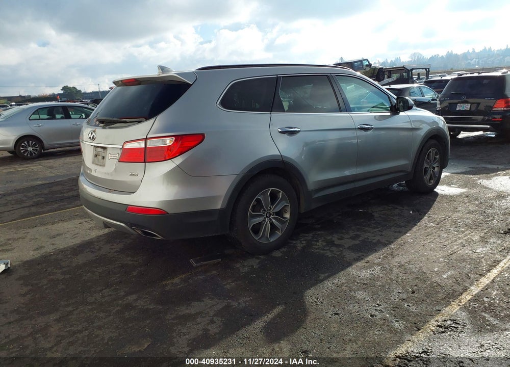 2016 HYUNDAI SANTA FE SE VIN: KM8SMDHF7GU158735