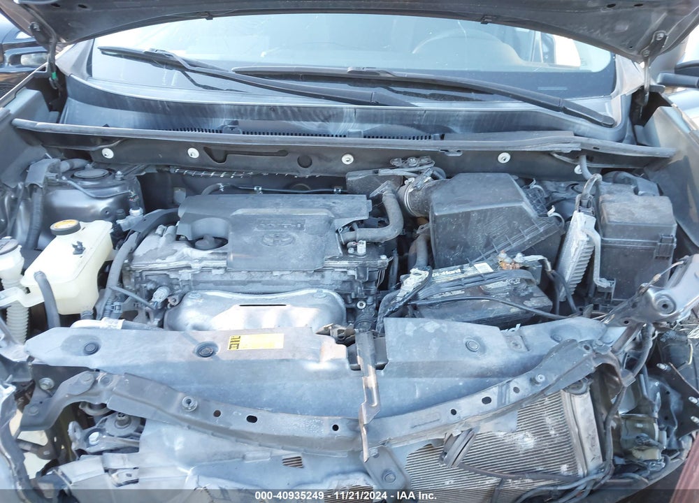 2015 TOYOTA RAV4 XLE VIN: 2T3WFREV8FW197652