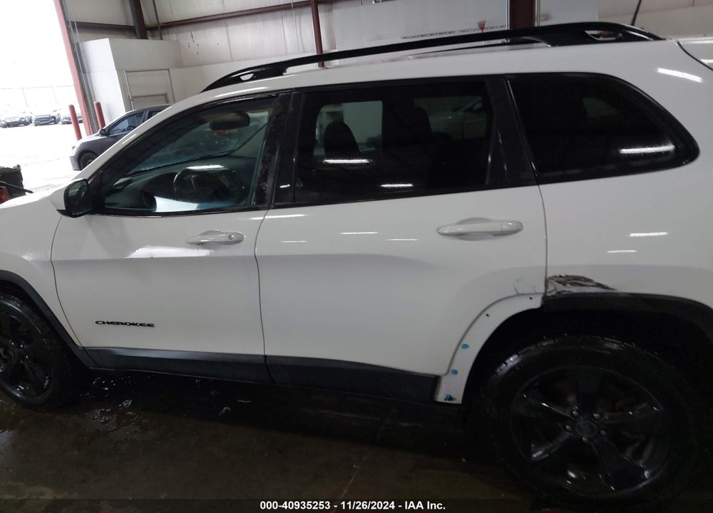 2018 JEEP CHEROKEE LATITUDE 4X4 VIN: 1C4PJMCB4JD581576