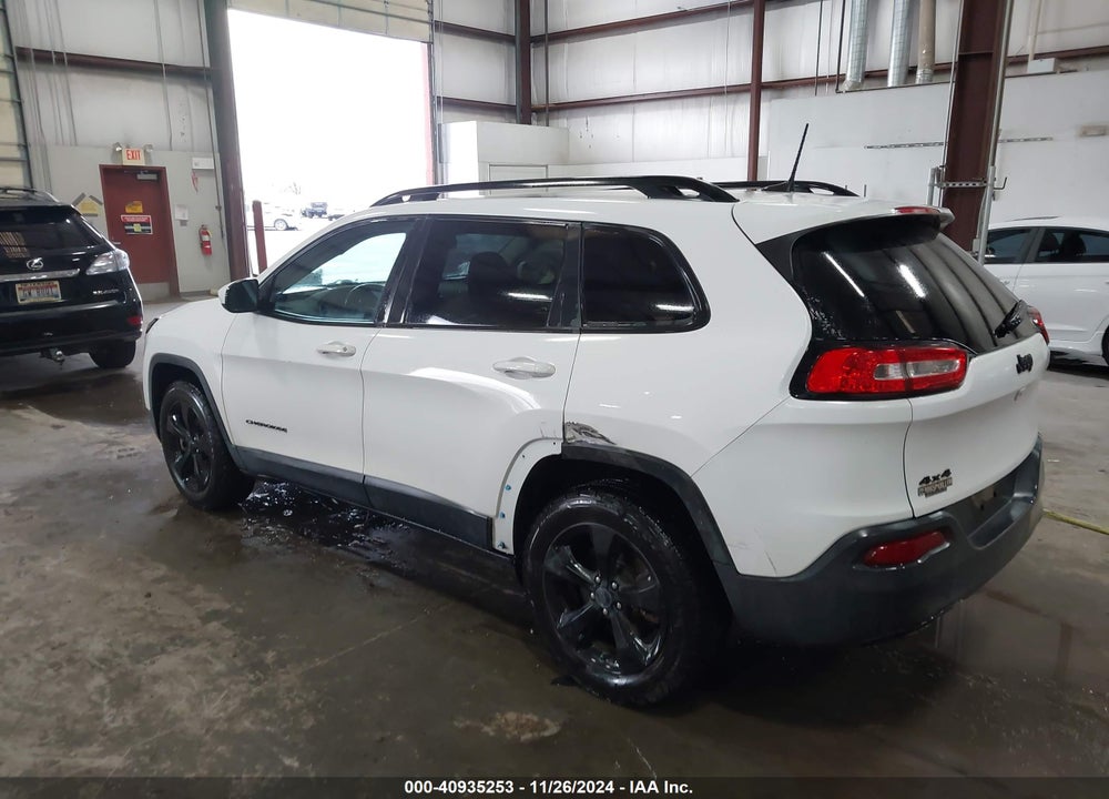 2018 JEEP CHEROKEE LATITUDE 4X4 VIN: 1C4PJMCB4JD581576