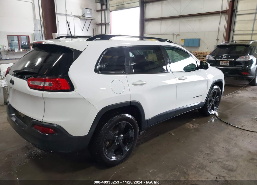 2018 JEEP CHEROKEE LATITUDE 4X4 VIN: 1C4PJMCB4JD581576