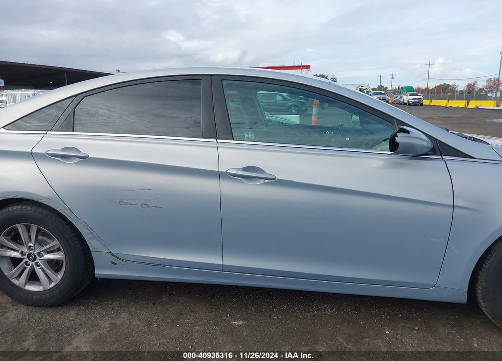 2013 HYUNDAI SONATA GLS VIN: 5NPEB4AC4DH641449