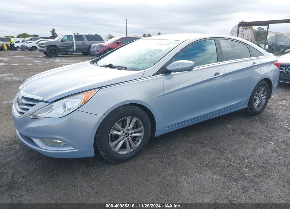 2013 HYUNDAI SONATA GLS VIN: 5NPEB4AC4DH641449