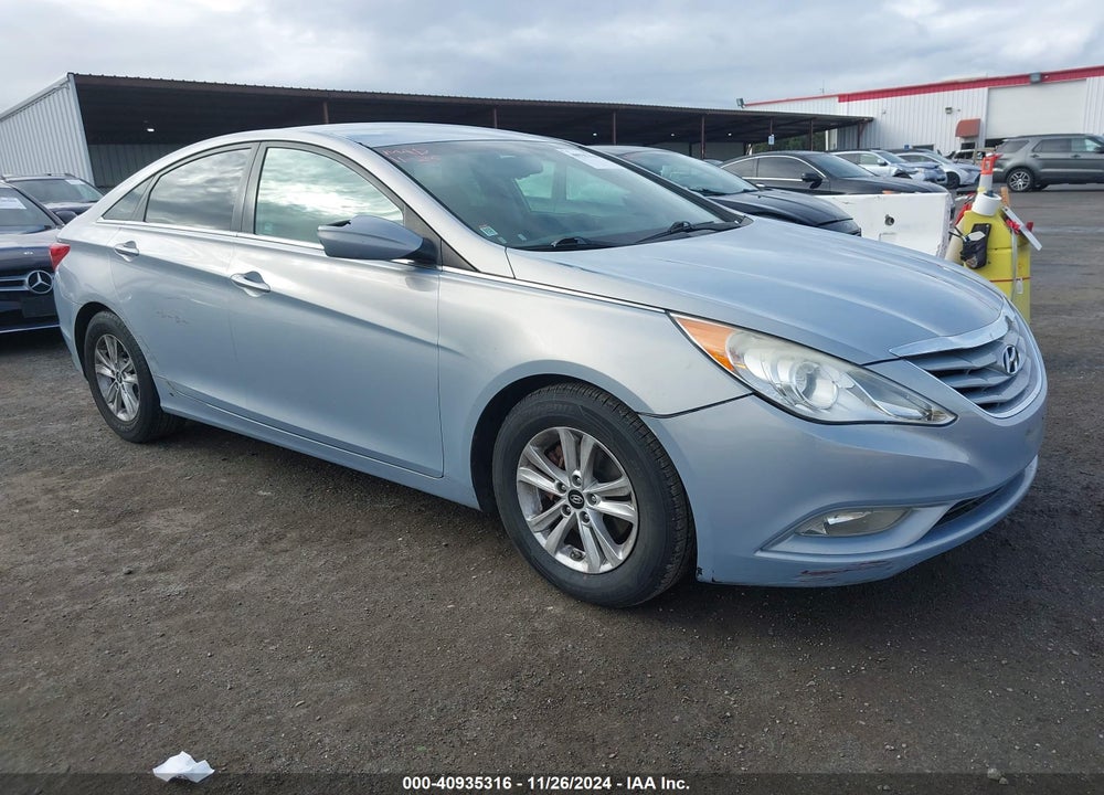 2013 HYUNDAI SONATA GLS VIN: 5NPEB4AC4DH641449