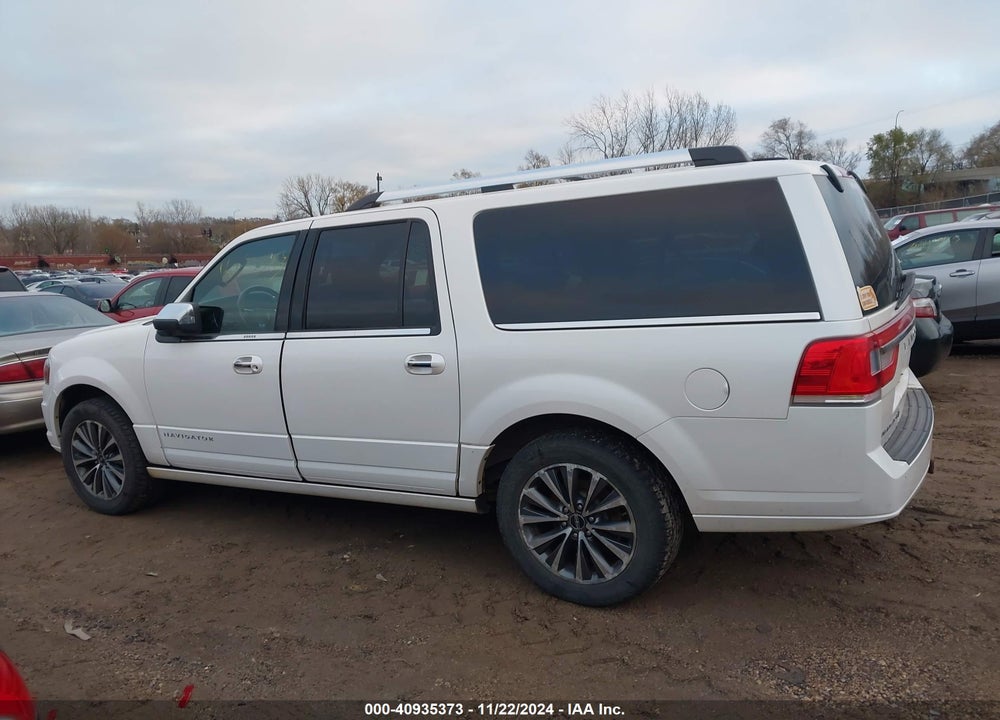 2015 LINCOLN NAVIGATOR L VIN: 5LMJJ3JT8FEJ11721