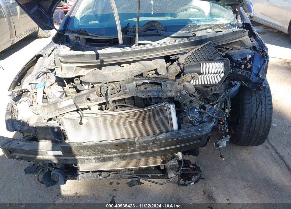 2012 HYUNDAI ELANTRA GLS VIN: 5NPDH4AE3CH064102