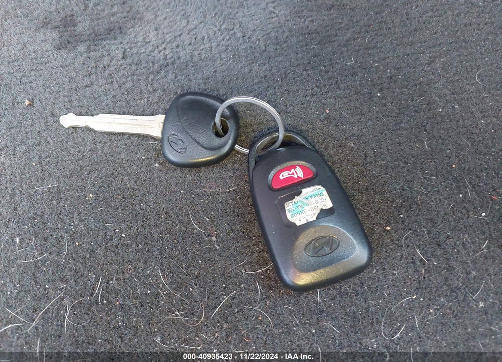 2012 HYUNDAI ELANTRA GLS VIN: 5NPDH4AE3CH064102