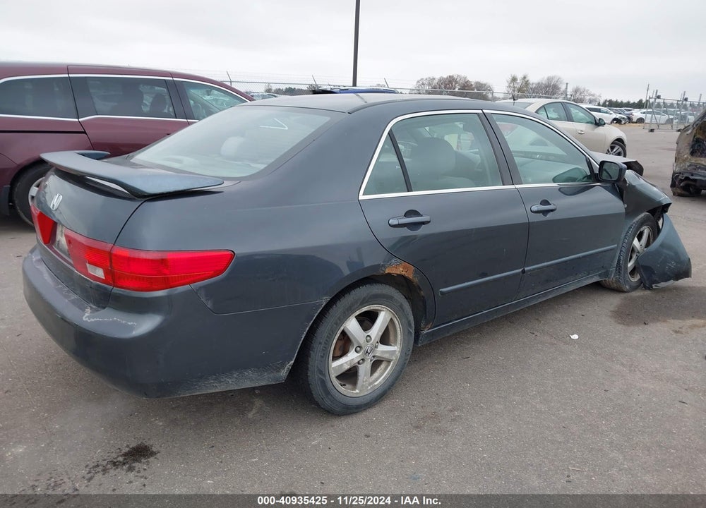 2005 HONDA ACCORD 2.4 EX VIN: 1HGCM56785A030952