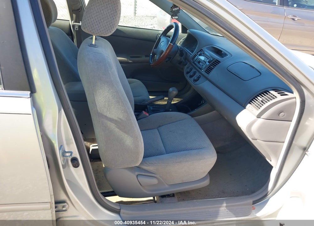 2003 TOYOTA CAMRY LE VIN: 4T1BE32K43U135369
