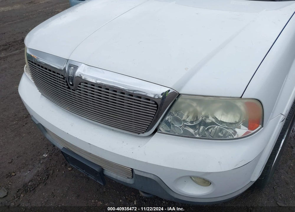 2004 LINCOLN NAVIGATOR VIN: 5LMFU28R64LJ26860