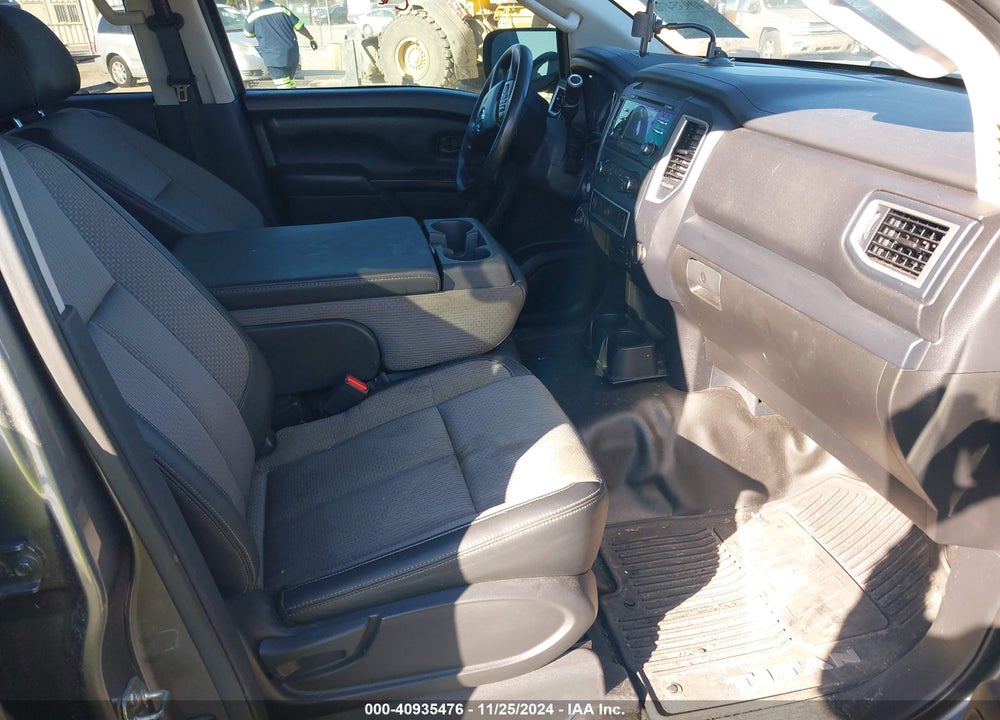 2018 NISSAN TITAN XD S DIESEL VIN: 1N6BA1F36JN543951