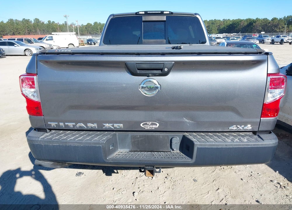 2018 NISSAN TITAN XD S DIESEL VIN: 1N6BA1F36JN543951