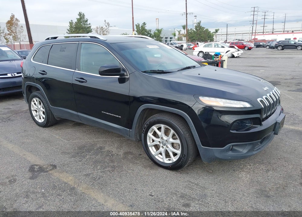 2017 JEEP CHEROKEE LATITUDE FWD VIN: 1C4PJLCB9HW668303