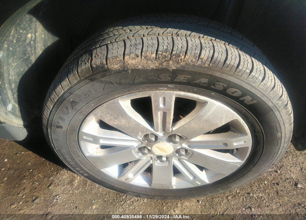 2011 CHEVROLET EQUINOX LT VIN: 2CNFLDE56B6302945