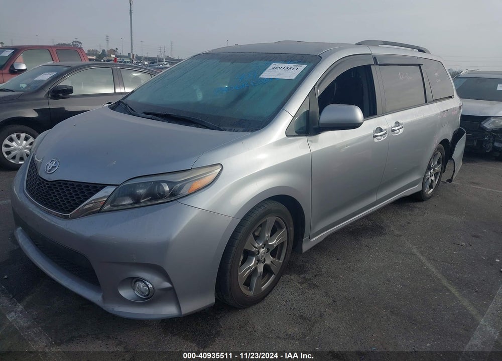 2017 TOYOTA SIENNA SE 8 PASSENGER VIN: 5TDXZ3DC9HS850518