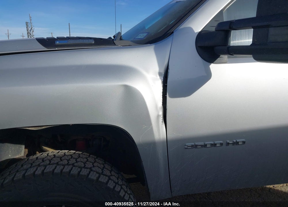 2011 CHEVROLET SILVERADO 3500HD LT VIN: 1GC4K0C80BF102055