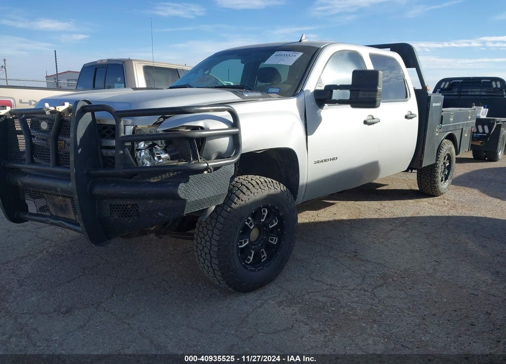 2011 CHEVROLET SILVERADO 3500HD LT VIN: 1GC4K0C80BF102055